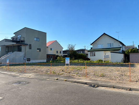 【苫小牧市桜木町3丁目】南向き約61坪・781万円の建築条件付き土地が出ました